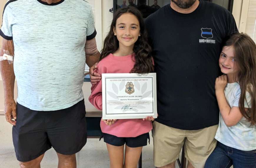 Girl, 10, Hailed A Hero For Saving Unconscious Grandfather Drowning In Swimming…