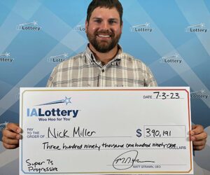 Man Gets Engaged And Scoops Nearly USD 400,000 On Lottery In Less Than 12 Hours