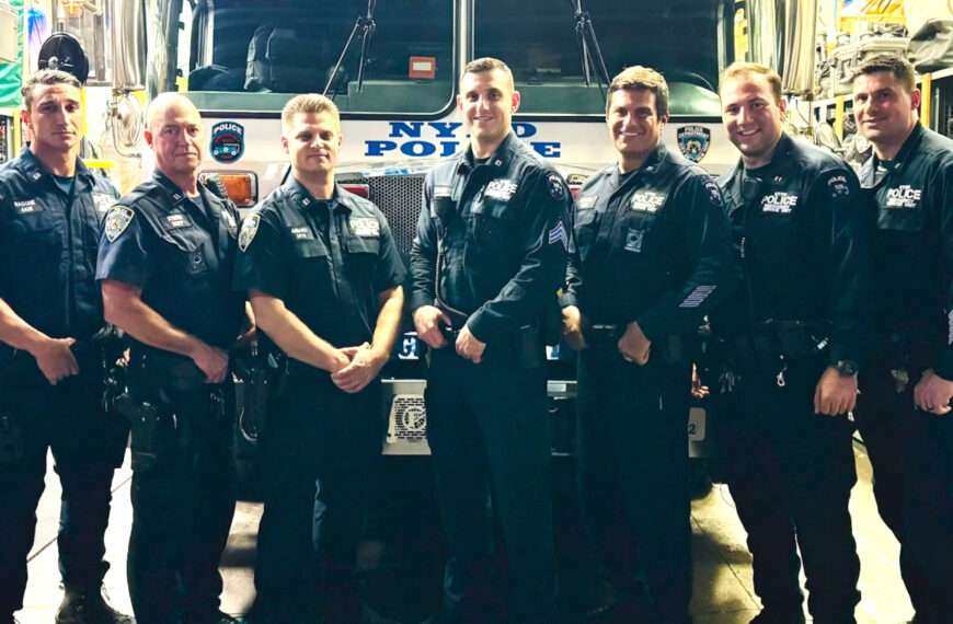 Officers Scale Williamsburg Bridge to Save Suicidal New Yorker