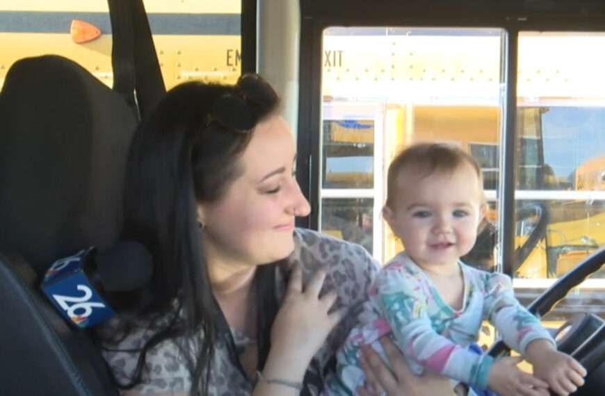 Working Mum Brings Baby Daughter Along While Driving School Bus